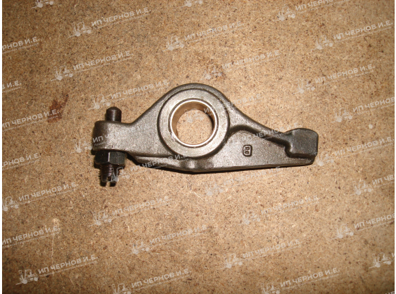 Коромысло Д 3900 (левое)