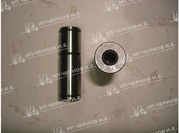 Палец рулевой д-20 Jungheinrich EFG316-320/316N-320N  20*62.1