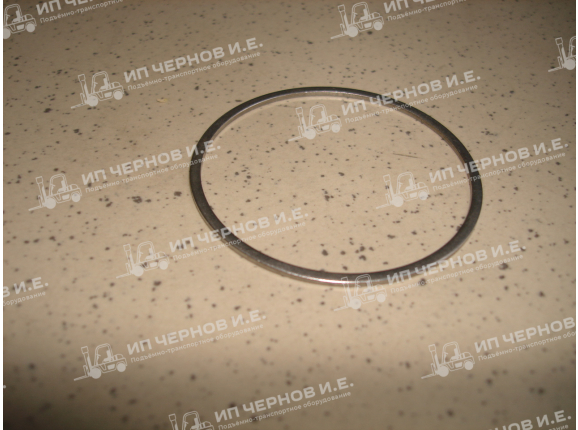 Втулка распорная Д3900 (В33125132)