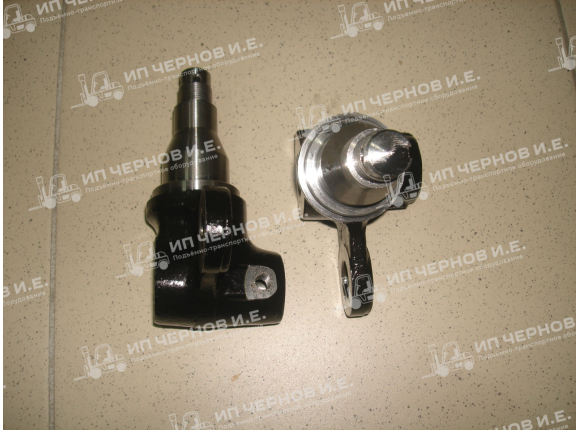 Кулак поворотный Toyota 7-8FD10~18,7FB10~18,8FBN15~18 43211-13311-71,43211-13312-71