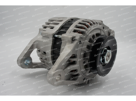 Генератор NISSAN TD27/Один слот,QD32 A23100NA000,208010M051,23100NA00B