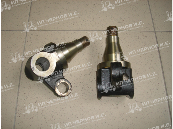 Кулак поворотный TCM FD20-25T3(-928),FD30T3/T3C RH 22N5432501