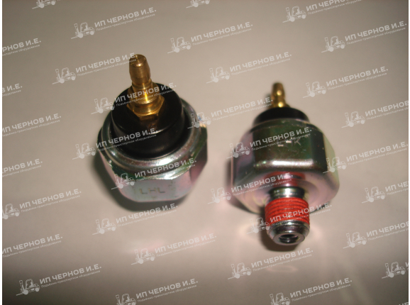 Датчик давления масла TD27, TD42,4D94E, 4D94LE,4TNE94,4TNE92,4D92E, QD32, D4BB