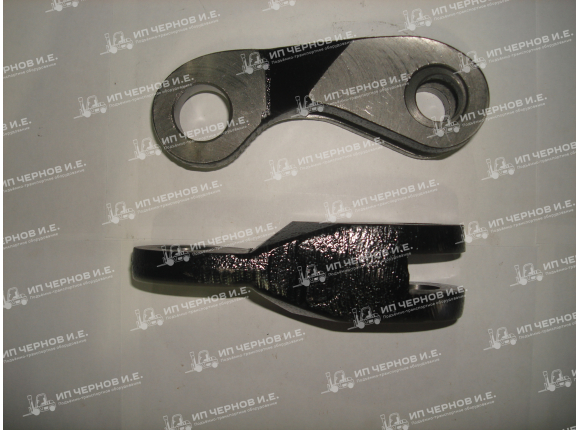 Серьга рулевая LH Toyota 7FD10~25, 7FD30 43752-23320-71