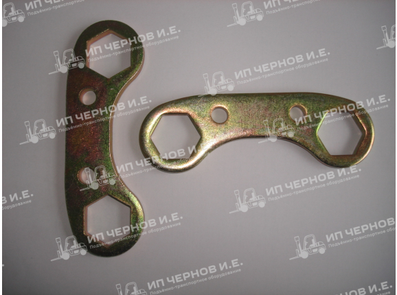 Пластина рулевая TOYOTA 7FD10~30 верхняя 43753-33240-71, 43753-13311-71 Верхний Средний Нижний