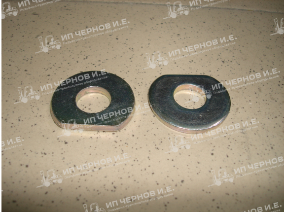 Шайба болта  шкива коленвала C240