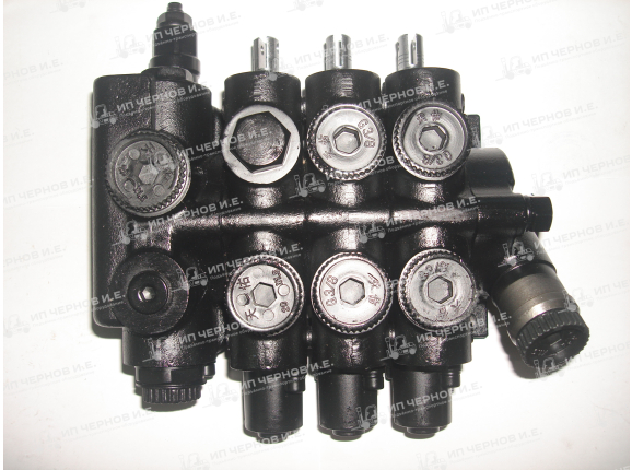 Распределитель гидравлики (3VS) TCM FD20~30Z5/T6/T3C TEU FD20~30 534A2-40502/HC534A2-40503, F31A7-30301