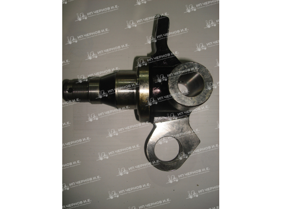 Кулак поворотный KOMATSU FD25T-14, FG25C-14, FD20T-14, FD25C-14, FD25T-14, FG25T-14, FG20T-14, FG20C-14RH  3EB2432220