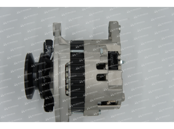 Генератор Doosan Daewoo DB33,G424,4TNE98,4TNV98 Внешняя лопасть вентилятора 12V-75A  D167411A,D167411,K1019671 Z-8-94404-791-0/20801-0M201