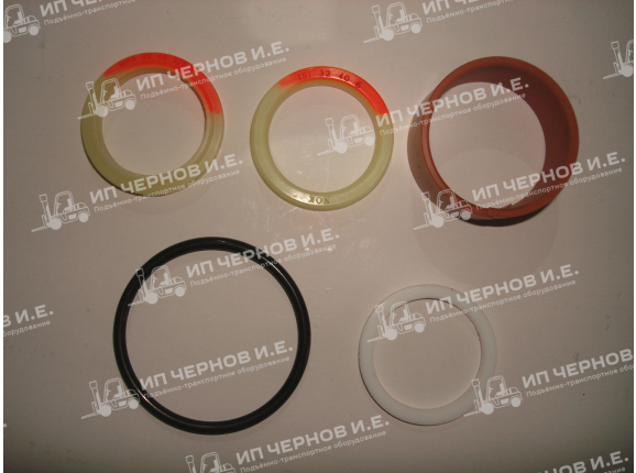 Ремкомплект цилиндра подъёма боковой д-32 HC HELI ТФН 1,5-1,8 мачта 3м