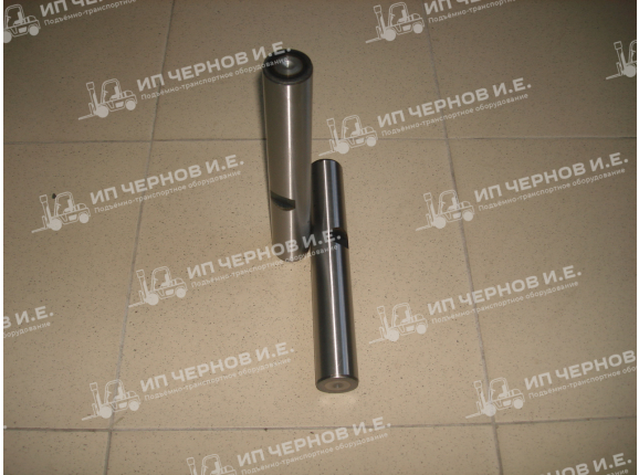 Ось 291х45 кулака TCM FD50~100Z7/Z8 55902-42101