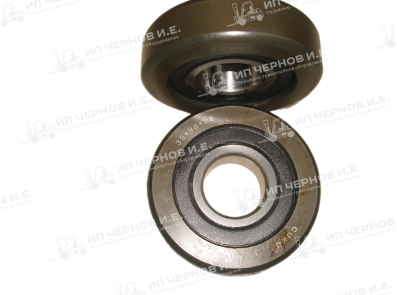 Ролик мачты 98х35х28 Nissan M01/M02/P01/P02/J02/L01