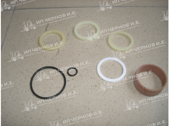 Ремкомплект цилиндра подъёма боковой д-40 TCM FD20-25T3C (VM/VFHM)