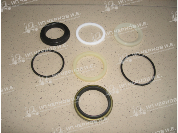 Ремкомплект цилиндра подъёма боковой д-45 Kom. FD30-11(FV)