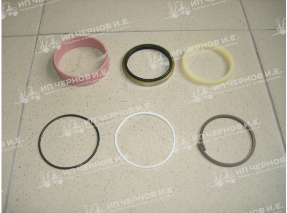 Ремкомплект цилиндра свободного хода д-75 TCM FD20-25T6,FB/FRB25-6,-7 (VFM /VFHM цилиндр)