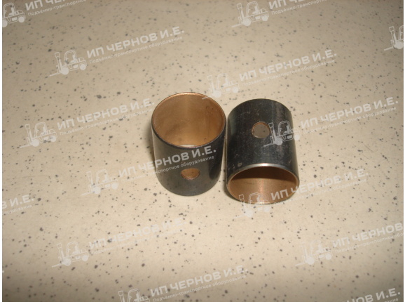 Втулка шатуна Nissan H20- 1