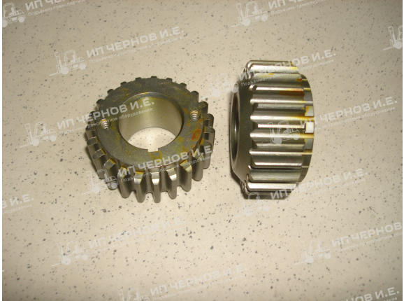 Шестерня привода масляного насоса на коленвал Toyota 5K ,4P, 13521-78071-71