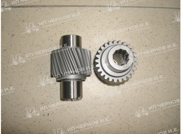 Шестерня гидравлического насоса Isuzu 4JG2 new with shaft(2000.11-)